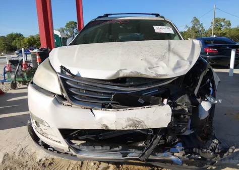 2014 Chevrolet Traverse Ltz z USA, uszkodzony, nr VIN 1GNKRJKD5EJ228489